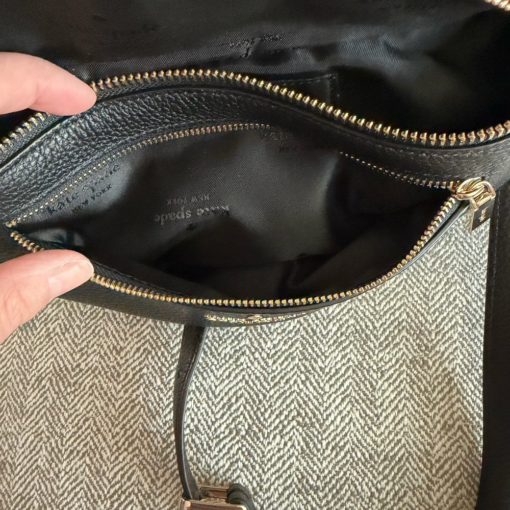 Kate Spade Black Pebbled Leather Belt Bag
LOWEST PRICE AS MARKED - NO OFFERS! - Picture 3 of 7